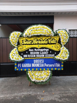 Papan Bunga Duka di Dempo Tengah