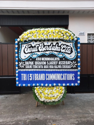Papan Bunga Duka di Dempo Tengah